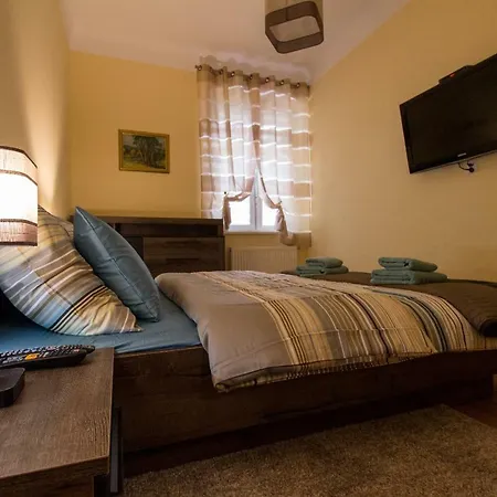 Centrum שצ'קלארסקה פוראובה